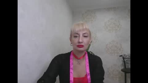 Snapshot of favorite_angel chatting on 01-02-25, 10:11 favorite_angel online show from 01-02-25, 10:11