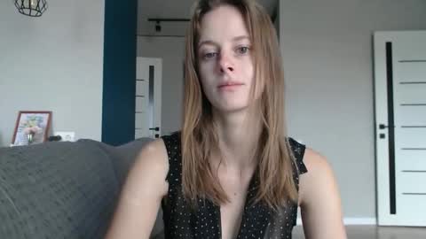 favoriteyour online show from 10-14-25, 04:24