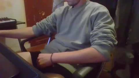 Snapshot of faya333 chatting on 12-15-25, 08:13 faya333 online show from 12-15-25, 08:13