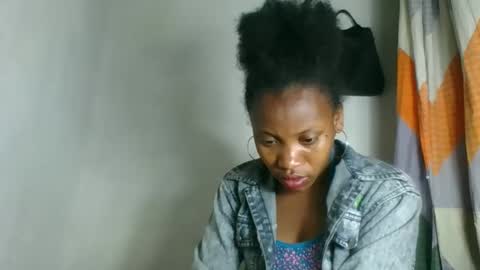 fayence09 online show from 10-14-25, 12:00