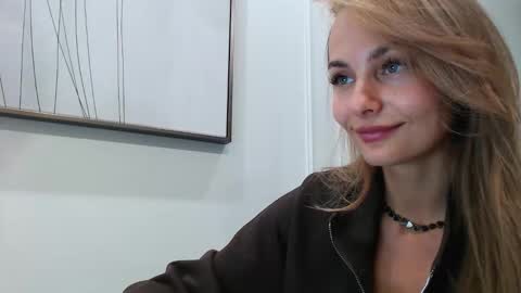 Snapshot of fayko21 chatting on 09-10-25, 05:35 fayko21 online show from 09-10-25, 05:35