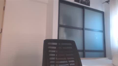 Snapshot of fayzah24 chatting on 12-18-24, 02:28 PRETTY online show from 12-18-24, 02:28