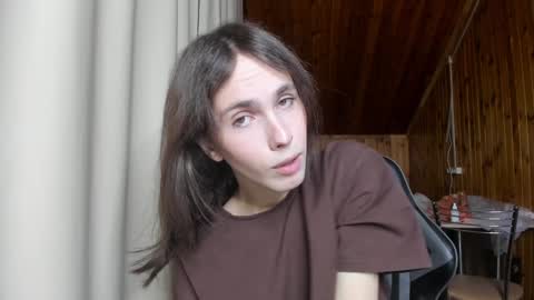 Snapshot of fcherthth chatting on 12-20-24, 11:05 Mark online show from 12-20-24, 11:05