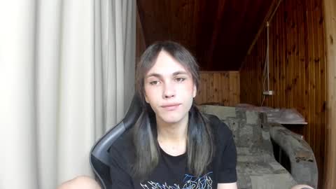 Snapshot of fcherthth chatting on 01-21-25, 08:32 Mark online show from 01-21-25, 08:32