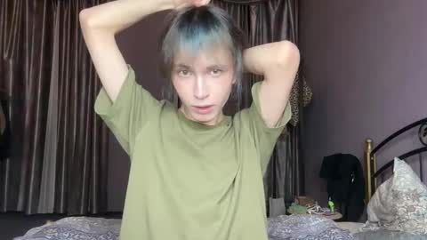 Snapshot of fcherthth chatting on 10-21-25, 03:46 Mark online show from 10-21-25, 03:46