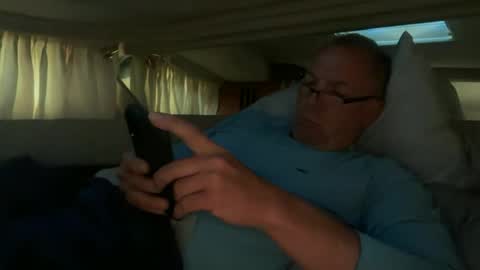Snapshot of fdguy44 chatting on 07-06-26, 12:24 K online show from 07-06-26, 12:24