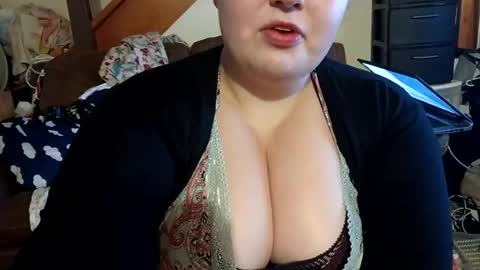 Snapshot of feastonme00 chatting on 06-19-26, 06:18 feastonme00 online show from 06-19-26, 06:18