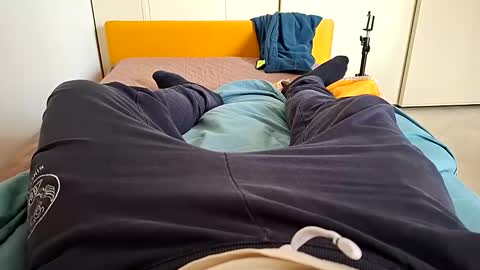 Snapshot of fede2985 chatting on 01-07-25, 10:32 Fede online show from 01-07-25, 10:32