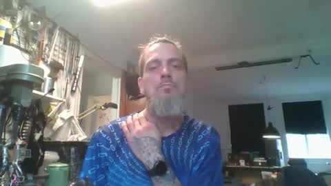 Snapshot of feelfemdom chatting on 09-22-25, 09:00 feelfemdom online show from 09-22-25, 09:00