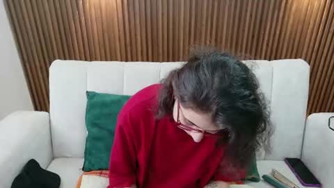 Snapshot of feelina_firesoul chatting on 07-02-26, 01:50 Feelena online show from 07-02-26, 01:50