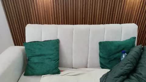 Snapshot of feelina_firesoul chatting on 07-04-26, 05:19 Feelena online show from 07-04-26, 05:19