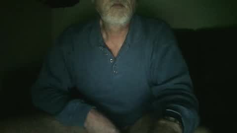 Snapshot of feet_fan69 chatting on 12-01-25, 04:01 John Buck online show from 12-01-25, 04:01