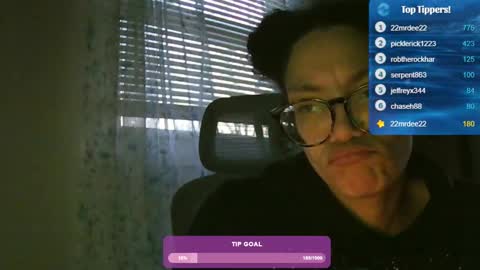 Snapshot of feetnymph chatting on 02-01-25, 10:55 Soley online show from 02-01-25, 10:55