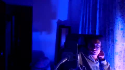 Snapshot of feetnymph chatting on 11-20-25, 08:14 Soley online show from 11-20-25, 08:14