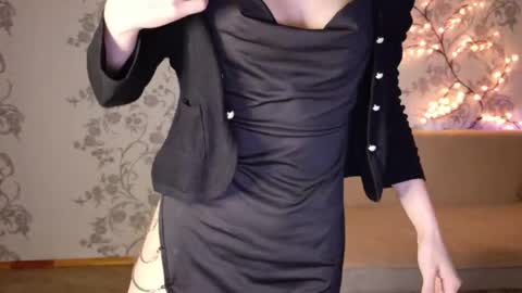 Frida online show from 04-05-26, 06:16