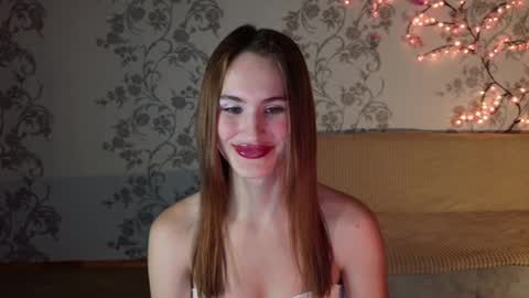Snapshot of felicia_lav chatting on 06-08-26, 07:25 Frida online show from 06-08-26, 07:25