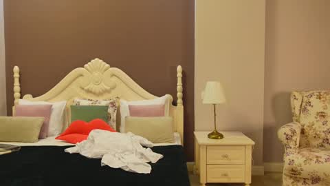 FeliciaKrige online show from 02-26-25, 10:42