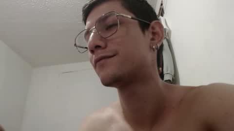 Snapshot of felipe227 chatting on 09-19-25, 09:15 jhonatan felipe online show from 09-19-25, 09:15