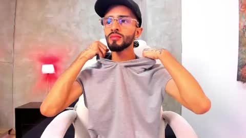 Snapshot of felipe_casttan chatting on 07-30-26, 03:16 Felipe online show from 07-30-26, 03:16