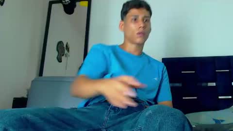 felipearango888 online show from 06-23-26, 08:40