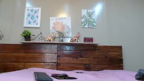 Snapshot of felipefriendly chatting on 07-17-26, 12:12 FELIPE online show from 07-17-26, 12:12