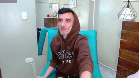 Snapshot of felipefriendly chatting on 07-18-26, 12:20 FELIPE online show from 07-18-26, 12:20