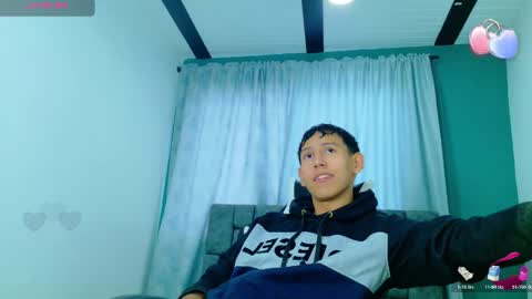 Snapshot of felipehotgonzalez chatting on 11-16-25, 12:44 felipehotgonzalez online show from 11-16-25, 12:44