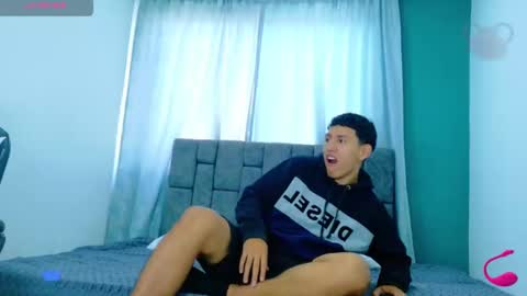 Snapshot of felipehotgonzalez chatting on 11-18-25, 01:04 felipehotgonzalez online show from 11-18-25, 01:04