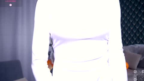 Hello im Nova online show from 10-30-25, 04:36