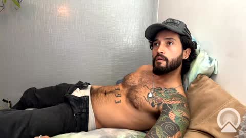 Felix Candela  online show from 01-20-25, 05:59