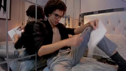 Snapshot of felix_haze chatting on 05-21-26, 06:37 FELIPE online show from 05-21-26, 06:37