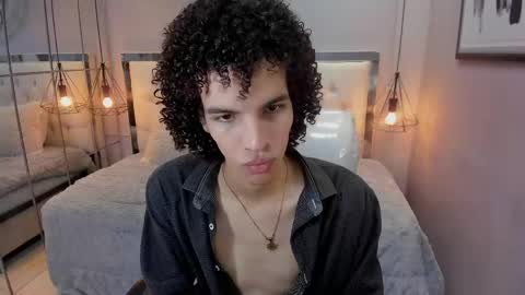 Snapshot of felix_haze chatting on 05-24-26, 05:40 FELIPE online show from 05-24-26, 05:40