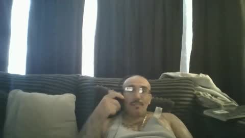 felixrlarios25 online show from 05-08-26, 06:35