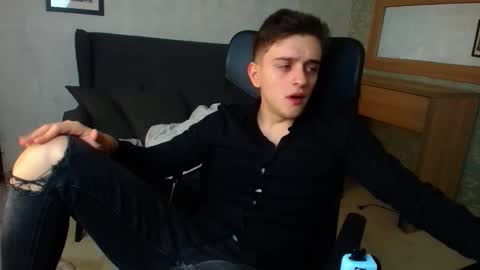 FelixStark online show from 11-29-25, 05:21