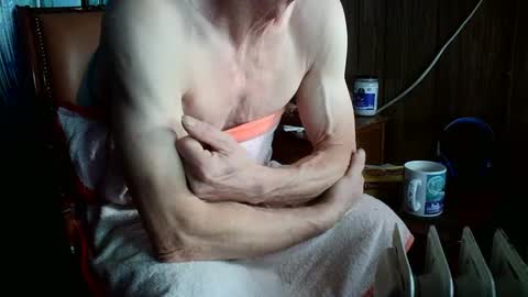 Snapshot of fellatioauto chatting on 01-09-25, 04:49 hungnsexy online show from 01-09-25, 04:49