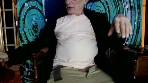 Snapshot of fellatioauto chatting on 01-10-25, 05:37 hungnsexy online show from 01-10-25, 05:37