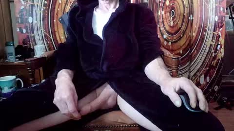 Snapshot of fellatioauto chatting on 02-09-25, 10:11 hungnsexy online show from 02-09-25, 10:11