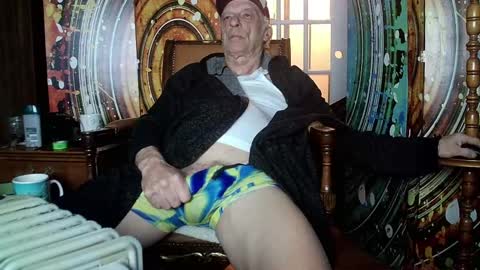 Snapshot of fellatioauto chatting on 02-10-25, 05:58 hungnsexy online show from 02-10-25, 05:58