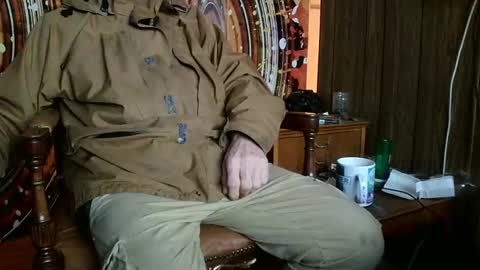 Snapshot of fellatioauto chatting on 02-14-25, 03:33 hungnsexy online show from 02-14-25, 03:33