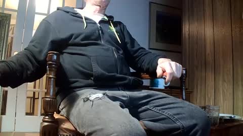 Snapshot of fellatioauto chatting on 02-17-25, 08:41 hungnsexy online show from 02-17-25, 08:41
