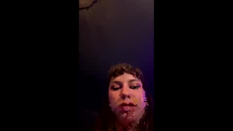 Snapshot of femalien69 chatting on 01-10-25, 07:35 Femalien69 online show from 01-10-25, 07:35