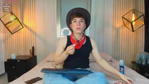 Femboy Max online show from 10-11-25, 12:58
