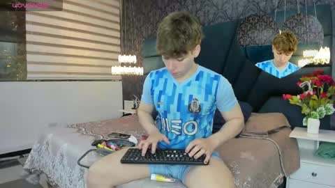 Femboy Max online show from 03-02-26, 11:39