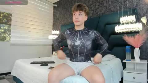Snapshot of femboy_max chatting on 05-26-26, 12:01 Femboy Max online show from 05-26-26, 12:01