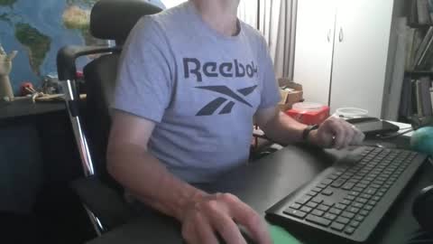 Snapshot of femdomsubby chatting on 12-15-24, 10:39 femdomsubby online show from 12-15-24, 10:39