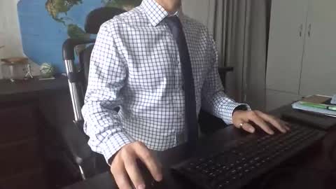 Snapshot of femdomsubby chatting on 09-18-25, 11:07 femdomsubby online show from 09-18-25, 11:07