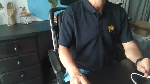 Snapshot of femdomsubby chatting on 12-14-25, 03:23 femdomsubby online show from 12-14-25, 03:23