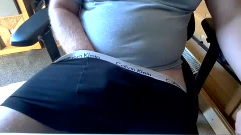 Snapshot of fenderjaguar667 chatting on 06-25-26, 04:44 fenderjaguar667 online show from 06-25-26, 04:44