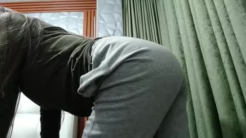 Alejandra online show from 10-18-25, 11:38
