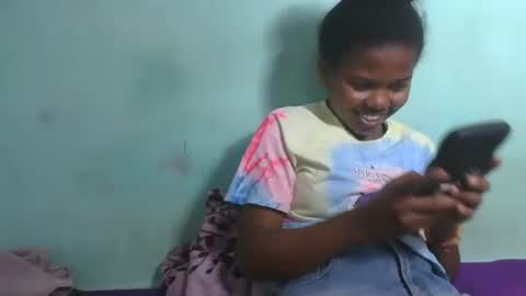 fenou122745 online show from 04-21-26, 06:12